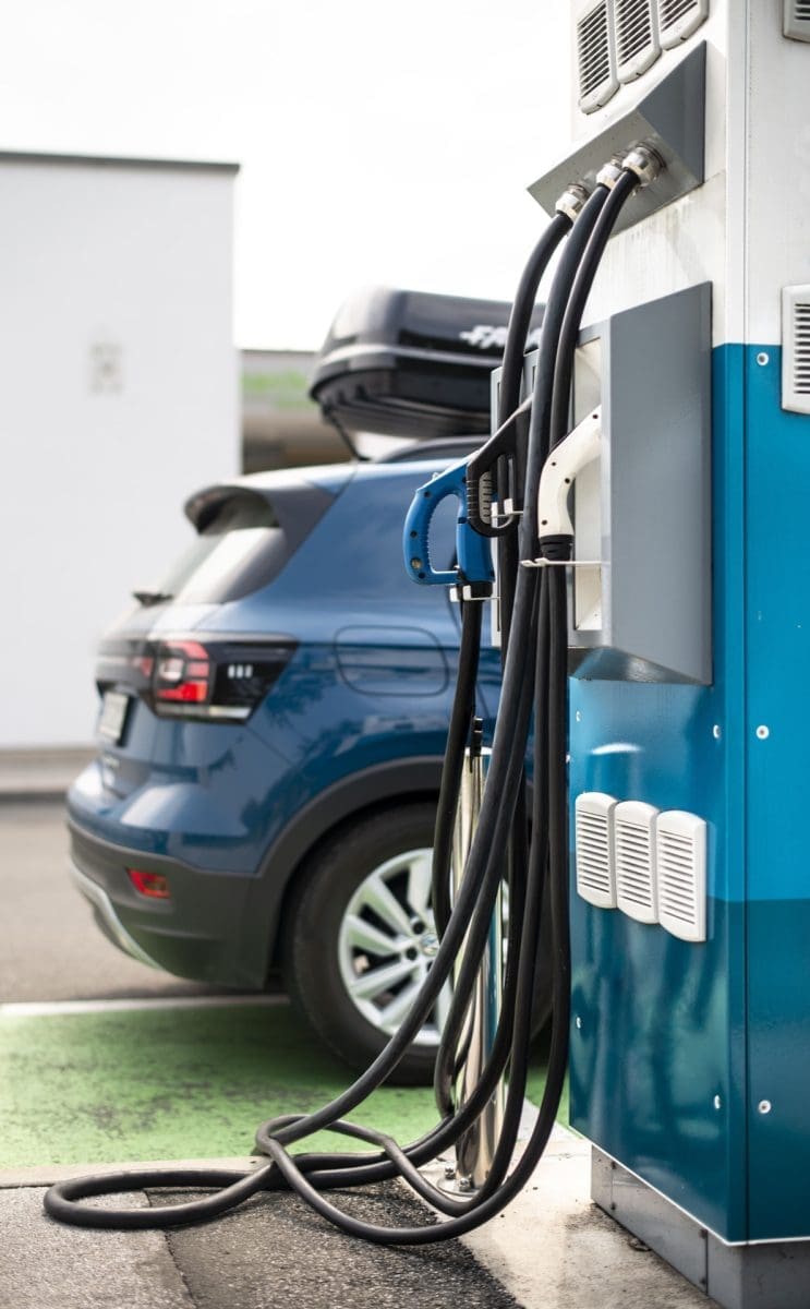 Préparation d’un projet de borne de recharge pour véhicule électrique dans un cadre résidentiel.