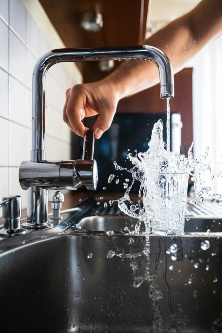 Remplacement d’un chauffe-eau ou installation d’un ballon d’eau chaude sanitaire par Fiabelec.